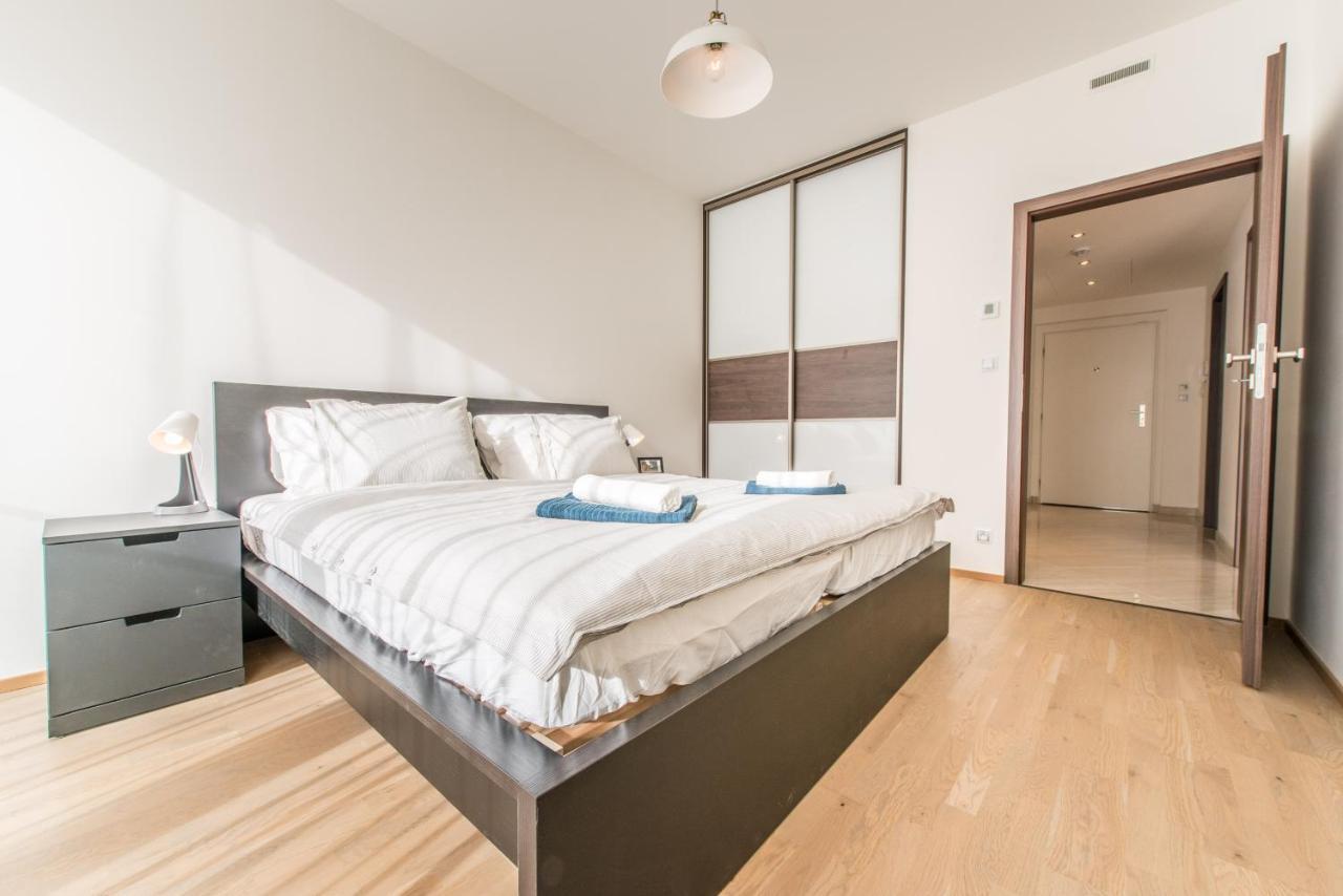 Mozart Central Apartments With Garage Praga Exterior foto